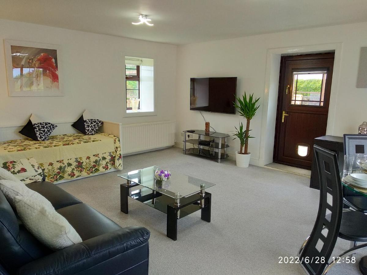 Cottage With Panoramic Views Kirk of Shotts Εξωτερικό φωτογραφία
